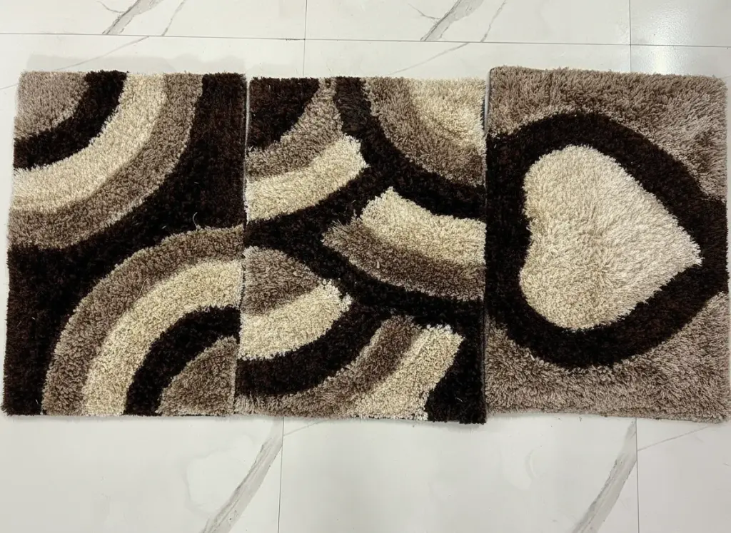 Charming 3D Flower Shaped Doormat | Plush Polyester Shaggy Accent Rug (Set of 3) (16×24)