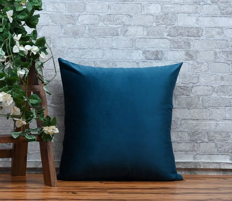 Luxury Velvet Throw Pillow Cover - 24x24 Inch (Deep Peacock Blue) 